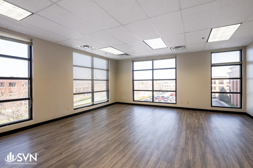 More Photos Of 1050 Monarch St, Lexington Office For Lease