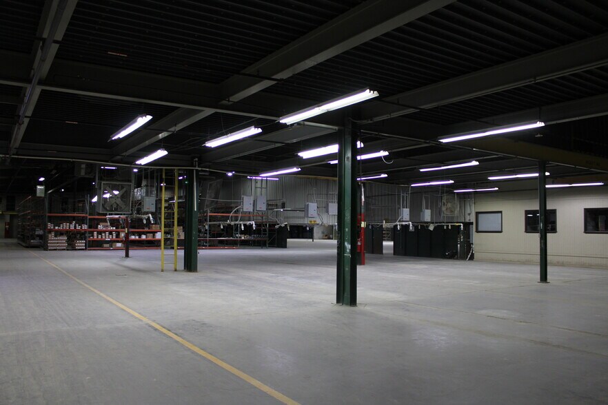 More Photos Of 8328 Macarthur Dr, North Little Rock Manufacturing For Lease
