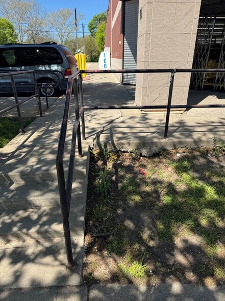 More Photos Of 2272 E 55th St, Cleveland Freestanding For Sale