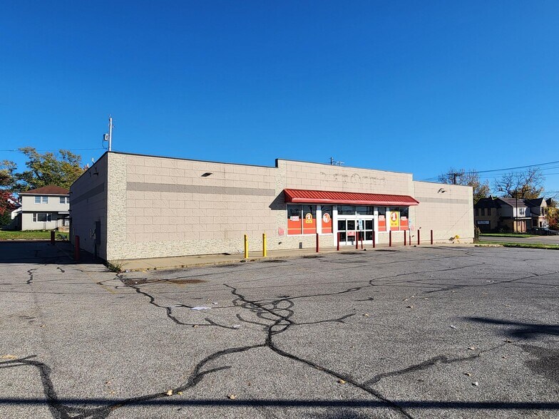 More Photos Of 16605 Miles Ave, Cleveland Freestanding For Lease