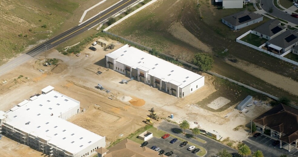 More Photos Of 2300 Forest Lake Dr, Davenport Unknown For Lease