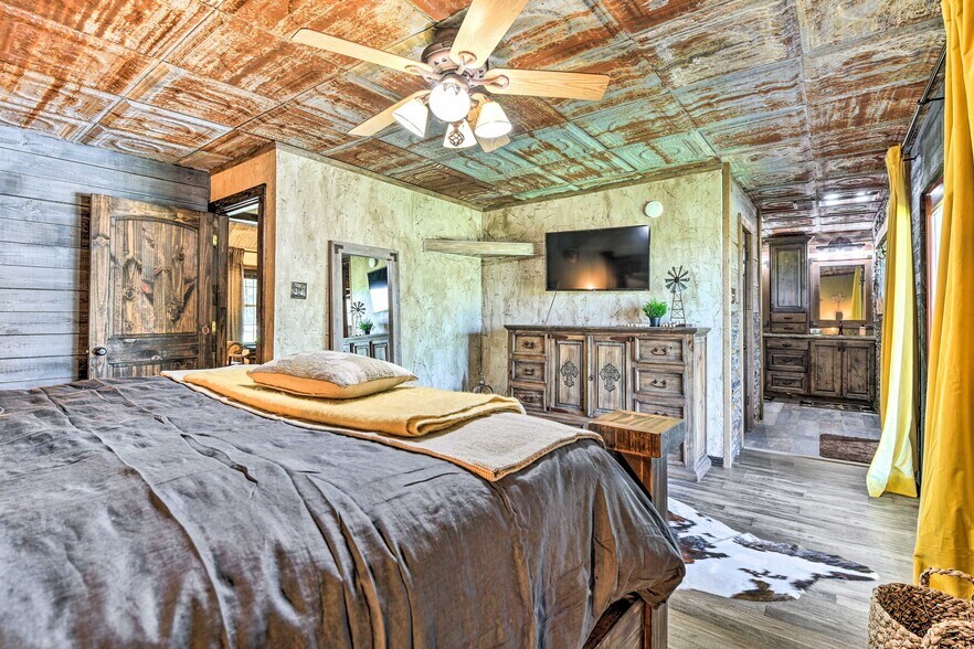 More Photos Of 3112 Sunset School Rd, Sunset Land For Sale