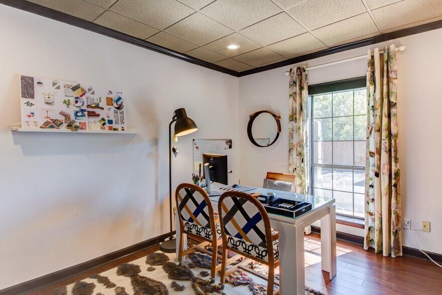 More Photos Of 8701 Shoal Creek Blvd, Austin Medical For Lease