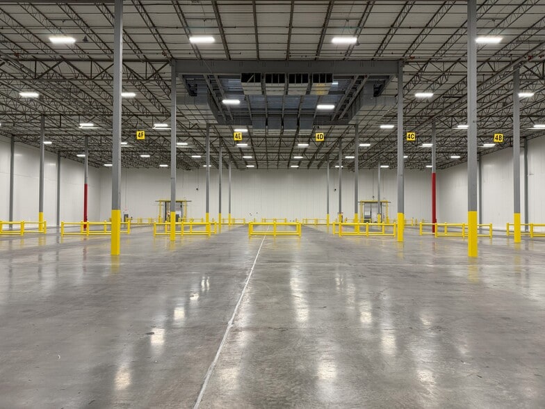 More Photos Of 400 Industrial Dr, Birmingham Refrigeration Cold Storage For Lease