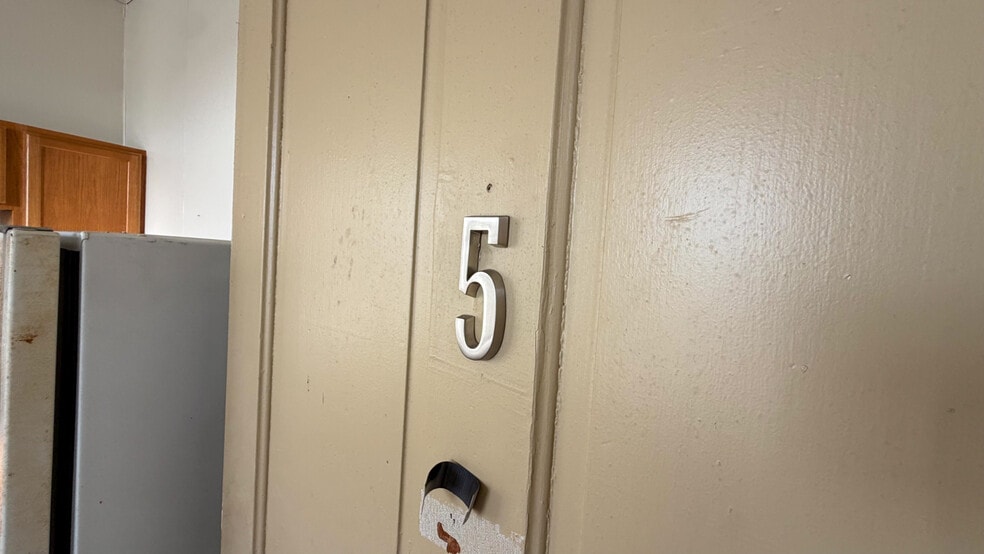 More Photos Of 24 E University Ave, Cincinnati Apartments For Sale