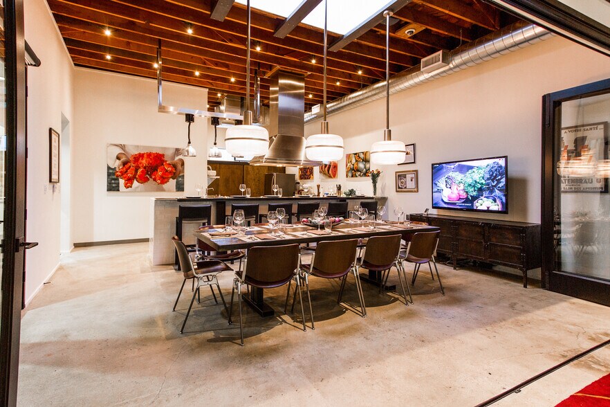 More Photos Of 11705-11707 Pico Blvd, Los Angeles Office For Lease