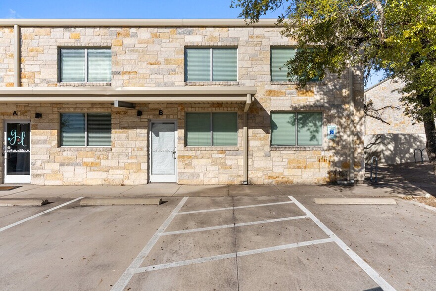 More Photos Of 2000 Windy Ter, Cedar Park Warehouse For Sale