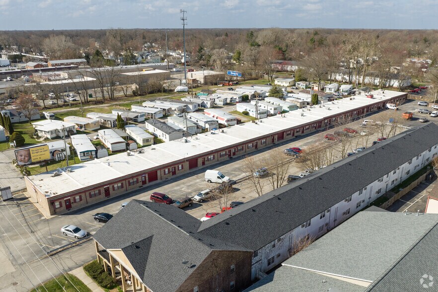 More Photos Of 5333 Secor Rd, Toledo Light Manufacturing For Lease