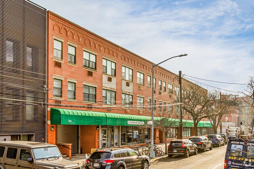 More Photos Of 109 Union St, Brooklyn Multifamily For Sale