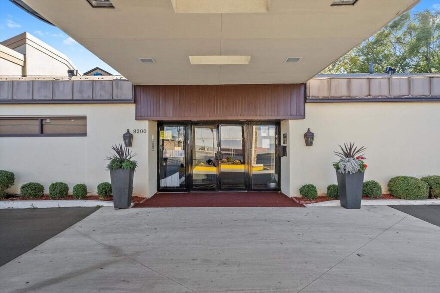 More Photos Of 8200 S Cicero Ave, Burbank Lodge Meeting Hall For Sale