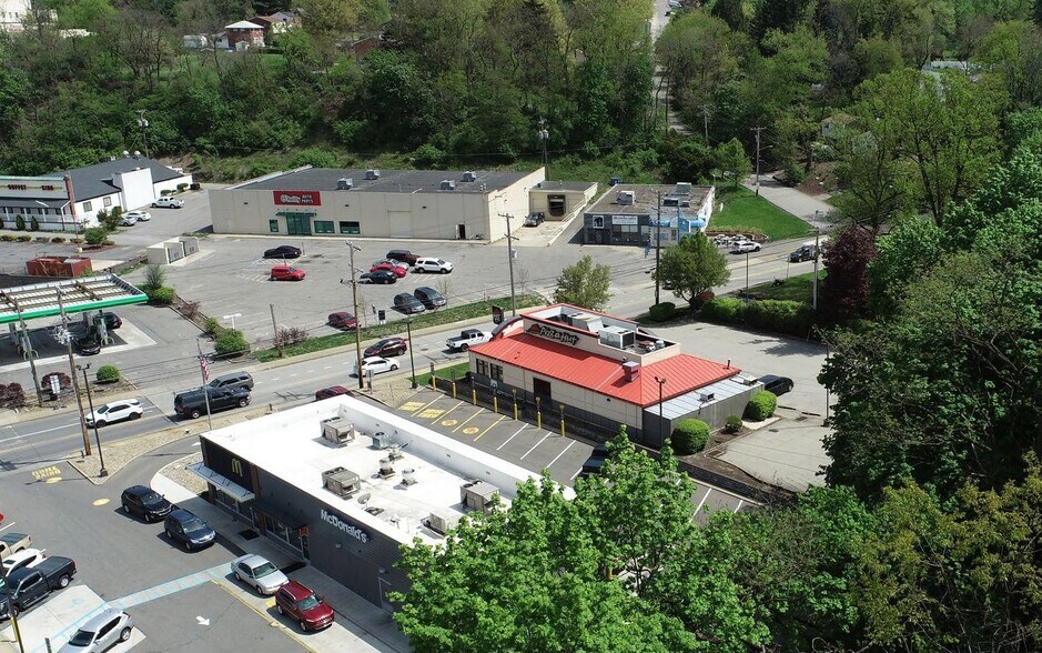 Primary Photo Of 7 Poplar St, Pittsburgh Fast Food For Sale