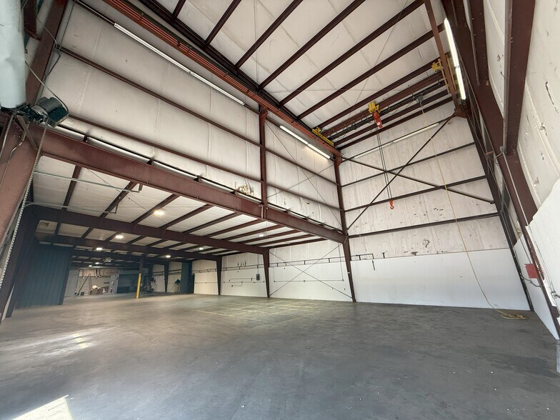More Photos Of 144 Industrial Dr, Forest City Warehouse For Lease
