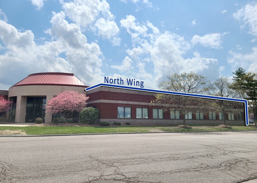 More Photos Of 1 Bronze Pointe Blvd, Swansea Loft Creative Space For Lease