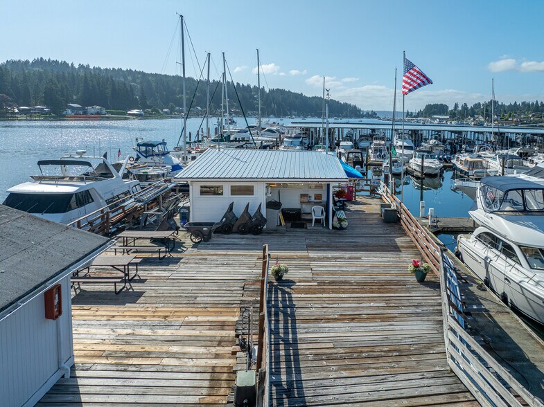 More Photos Of 8913 N Harborview Dr, Gig Harbor Marina For Sale