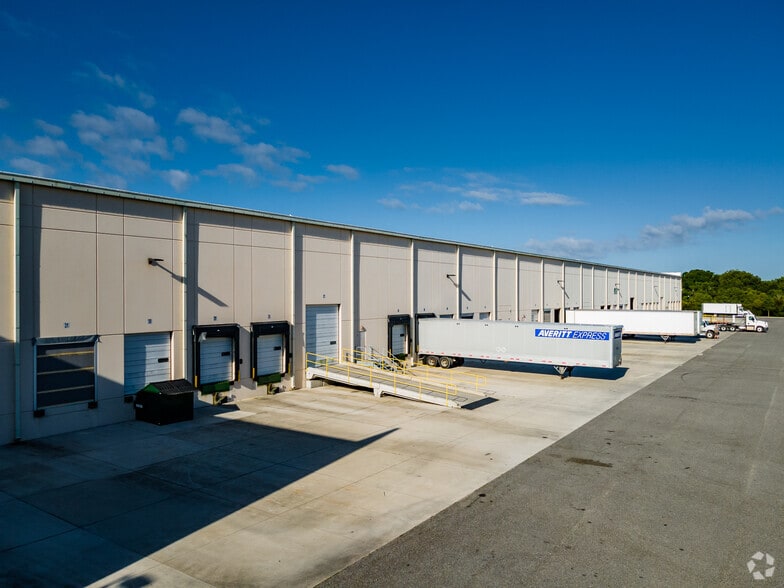 More Photos Of 201 S County Line Rd, Plant City Unknown For Lease