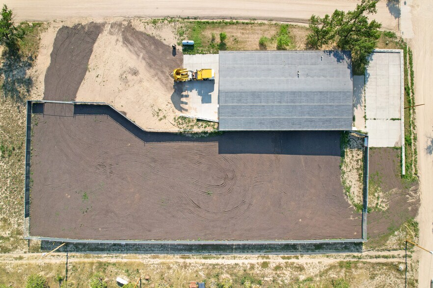 More Photos Of 600 Sioux Ave, Simla Manufacturing For Sale