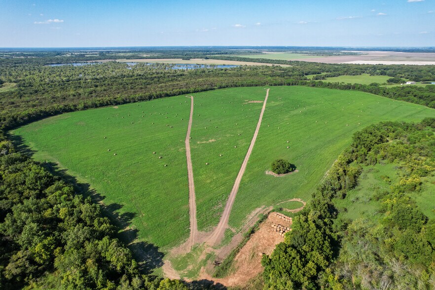 More Photos Of 749 Stacks Rd, Ennis Land For Sale