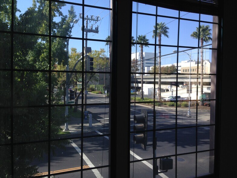 More Photos Of 3001 J St, Sacramento Loft Creative Space For Sale
