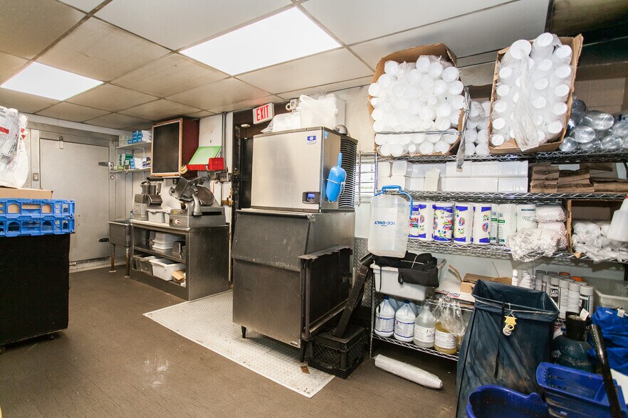 More Photos Of 6053 Ridge Ave, Philadelphia Restaurant For Sale
