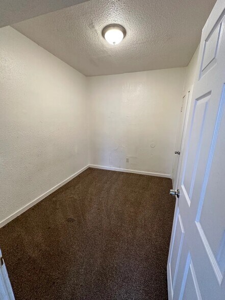 More Photos Of 2207 E 24th Ter, Kansas City Apartments For Sale