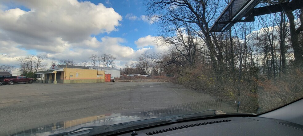 More Photos Of 610 Jersey Ave, New Brunswick Freestanding For Lease