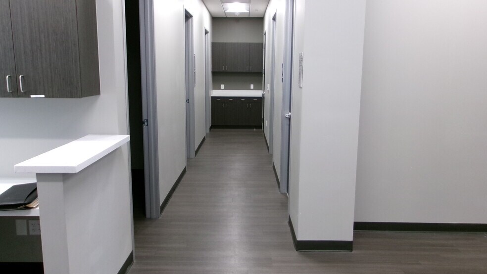 More Photos Of 6314 W Union Hills Dr, Glendale Medical For Lease