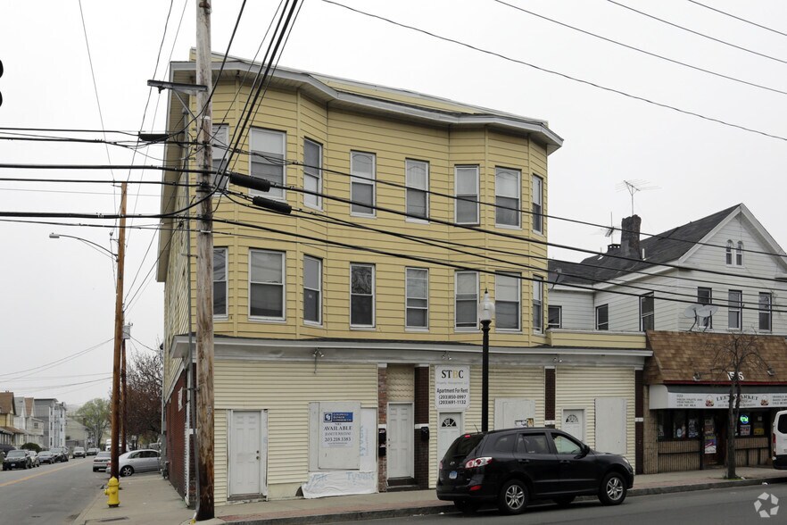 More Photos Of 1507-1529 Stratford Ave, Bridgeport Storefront Retail Residential For Lease