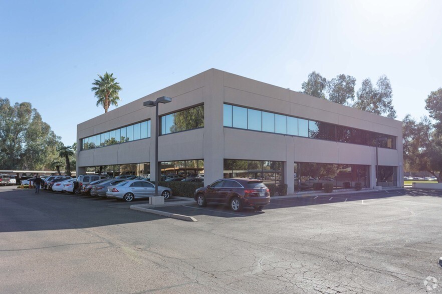 More Photos Of 8502 E Via de Ventura, Scottsdale Office For Lease