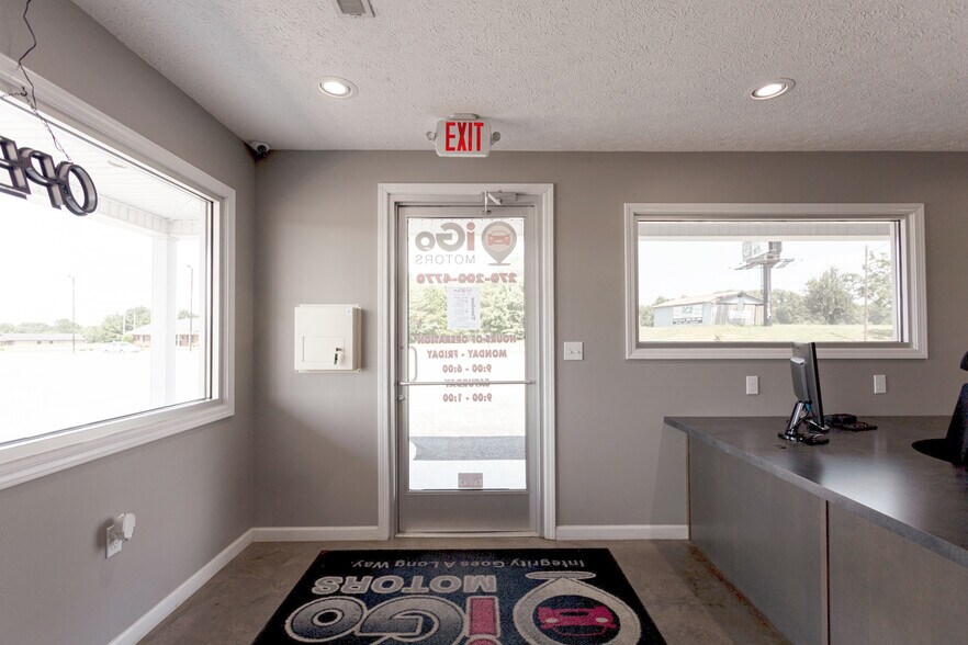 More Photos Of 1633 N Main St, Jamestown Auto Dealership For Sale