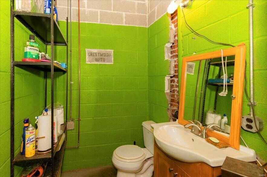 More Photos Of 9979 Watson Rd, Saint Louis Storefront Retail Office For Sale