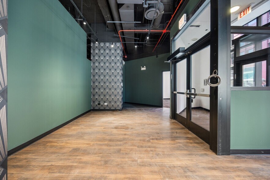 More Photos Of 59 E Van Buren St, Chicago Apartments For Lease