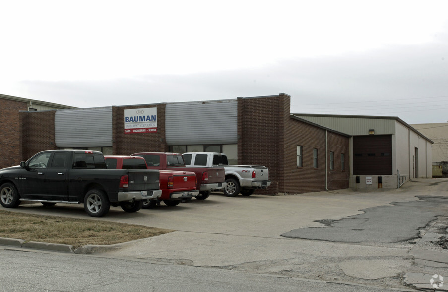 Primary Photo Of 11604 E 58th St, Tulsa Manufacturing For Lease