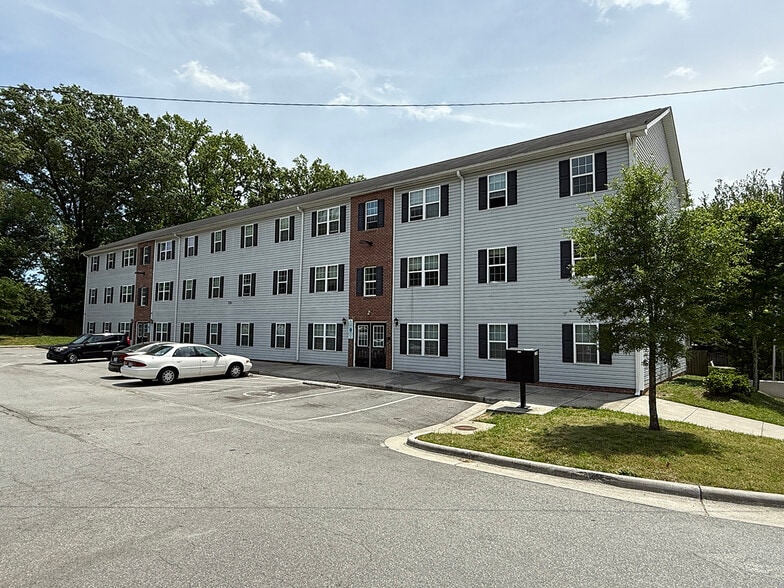 Primary Photo Of 3700 Delancy St, Greensboro Multifamily For Sale