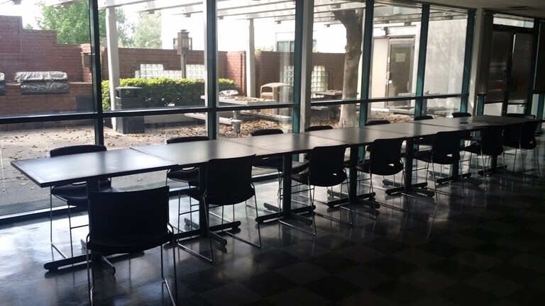 More Photos Of 1910-1920 5th St, Davis Light Manufacturing For Lease