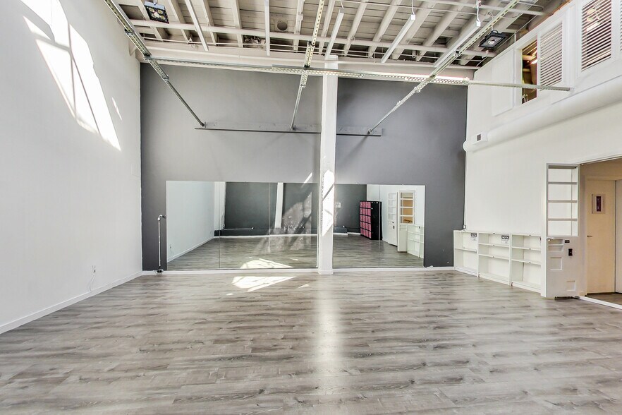 More Photos Of 960 Folsom St, San Francisco Storefront Retail Office For Lease