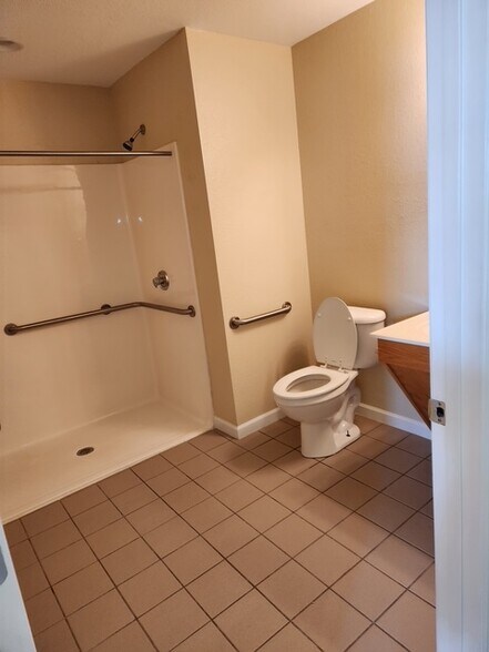 More Photos Of 18 Blossom Ln, Rossville Multifamily For Sale