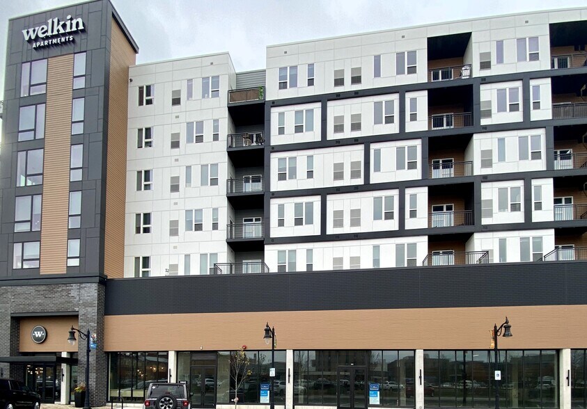 Primary Photo Of 1423 Ellinwood Ave, Des Plaines Apartments For Lease