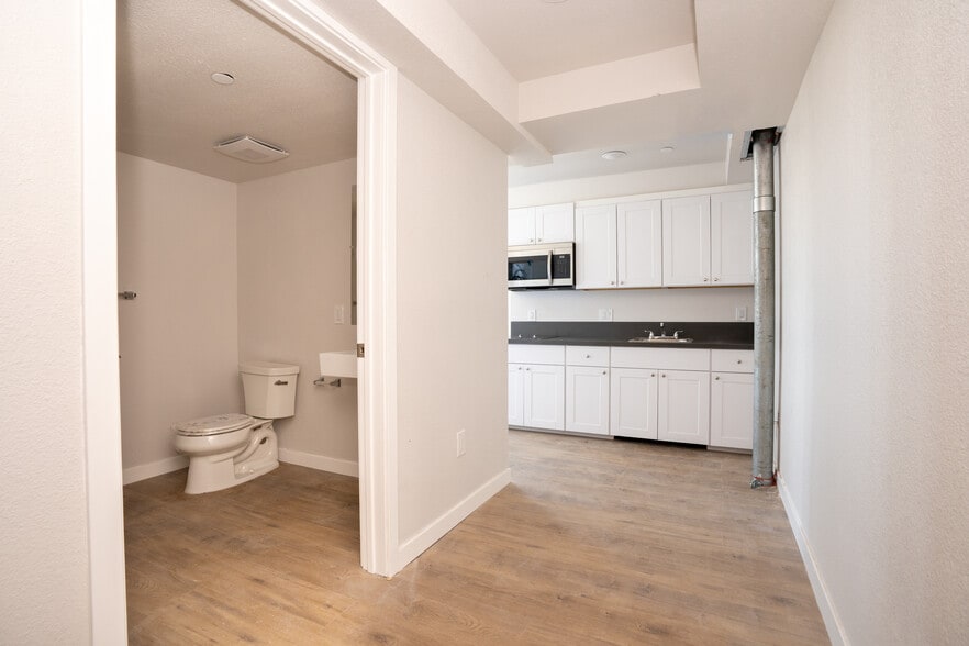 More Photos Of 4186 S Western Ave, Los Angeles Apartments For Sale