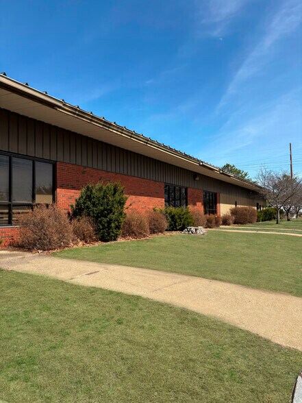 More Photos Of 78 Regional Dr, Concord Light Manufacturing For Lease