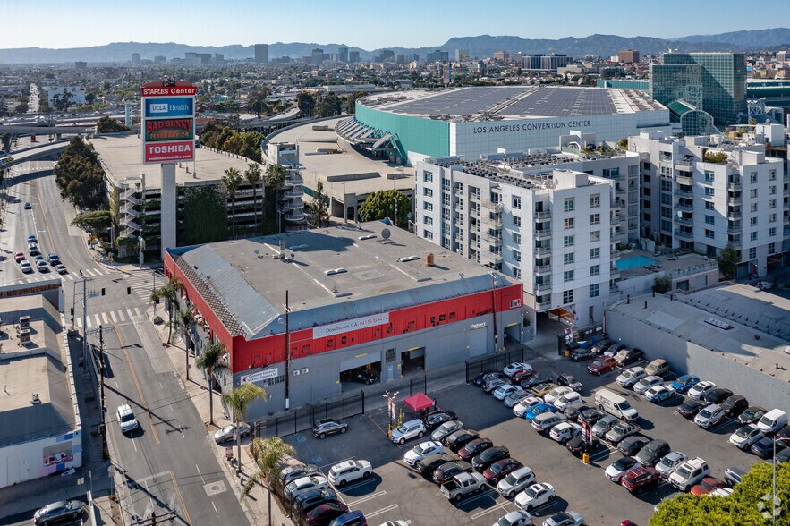 More Photos Of 1540 S Figueroa St, Los Angeles Auto Dealership For Lease