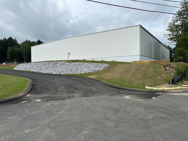 More Photos Of 52 R W Moore Dr, Orange Warehouse For Sale