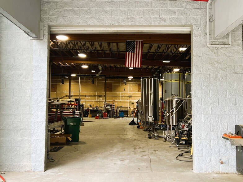 More Photos Of 110 Spring Hill Dr, Grass Valley Manufacturing For Lease