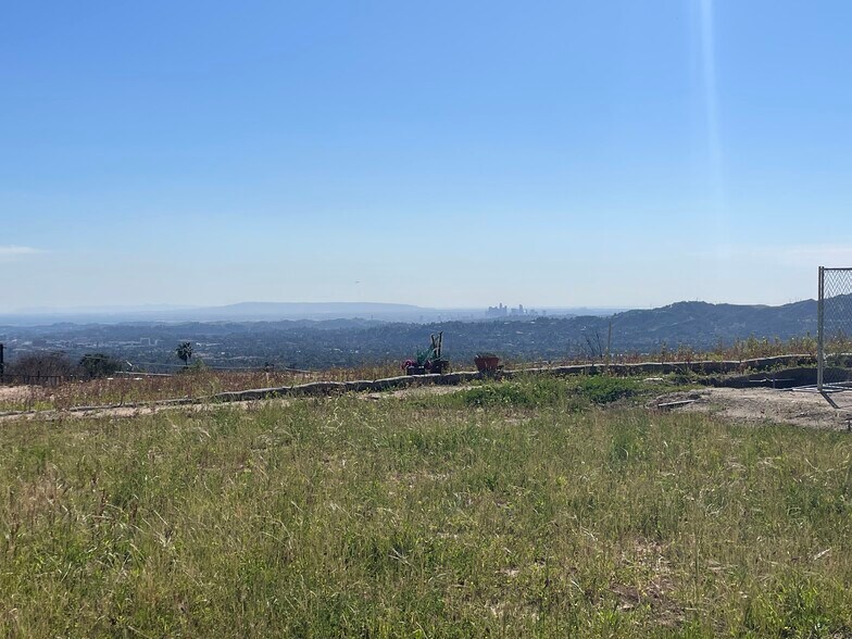 More Photos Of 465 Loma Alta dr, Altadena Land For Sale