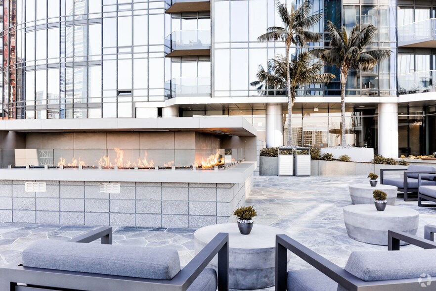 More Photos Of 1200 S Figueroa St, Los Angeles Apartments For Lease