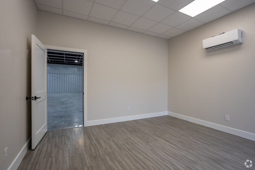 More Photos Of 21631 Rhodes Rd, Spring Unknown For Lease