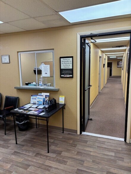 More Photos Of 5438-5440 Centre Ave, Pittsburgh Showroom For Lease