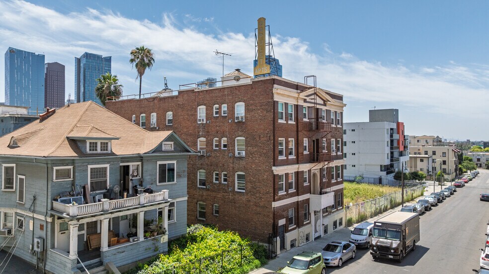 More Photos Of 722 Hartford Ave, Los Angeles Apartments For Sale