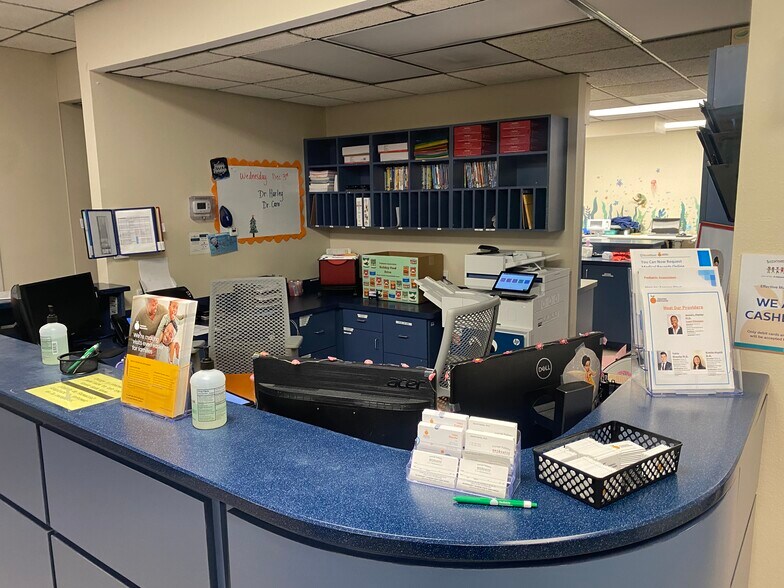 More Photos Of 1395 West Bay Dr, Largo Medical For Sale