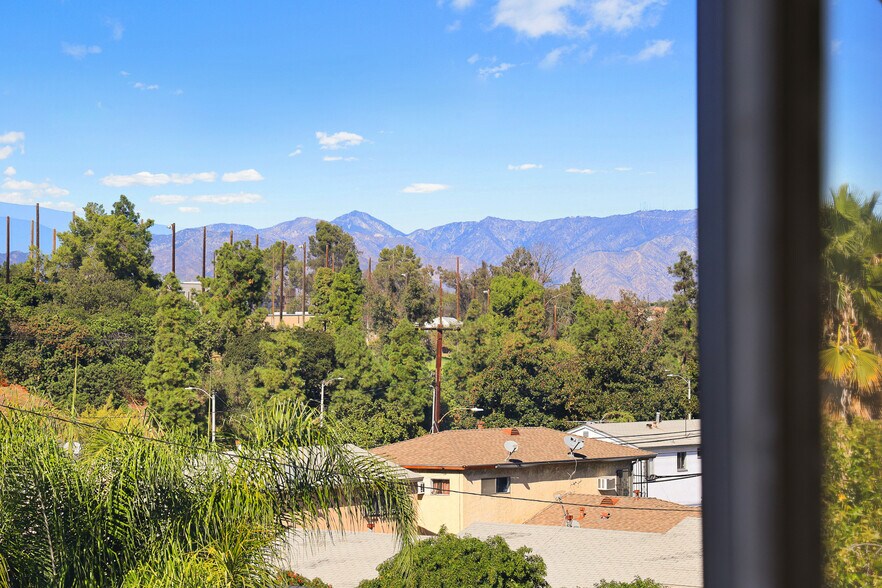 More Photos Of 616 Via Altamira, Montebello Apartments For Sale