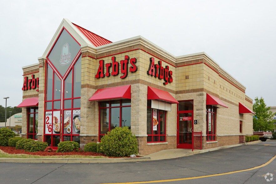 More Photos Of 954 Gilbert Ferry Rd SE, Attalla Unknown For Lease